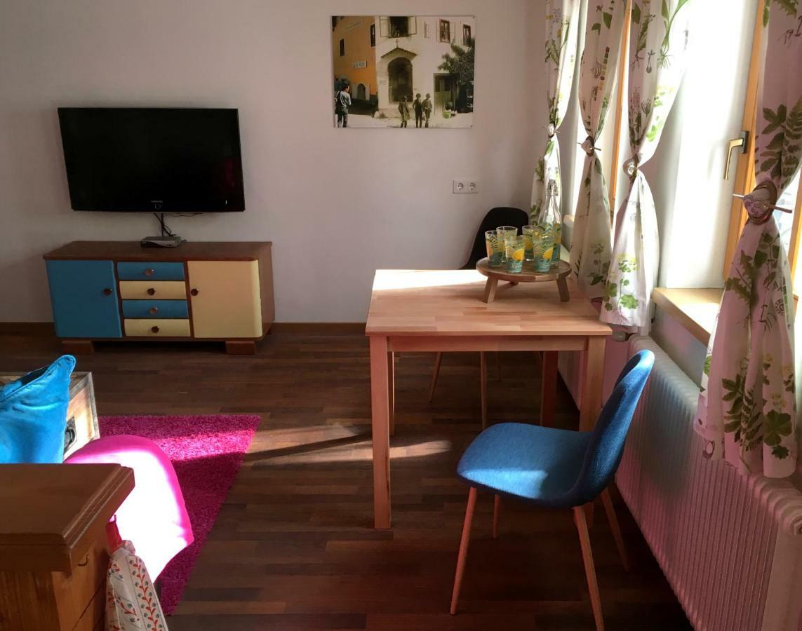 Ferienwohnung Pinkdeer Hallstatt Exterior foto