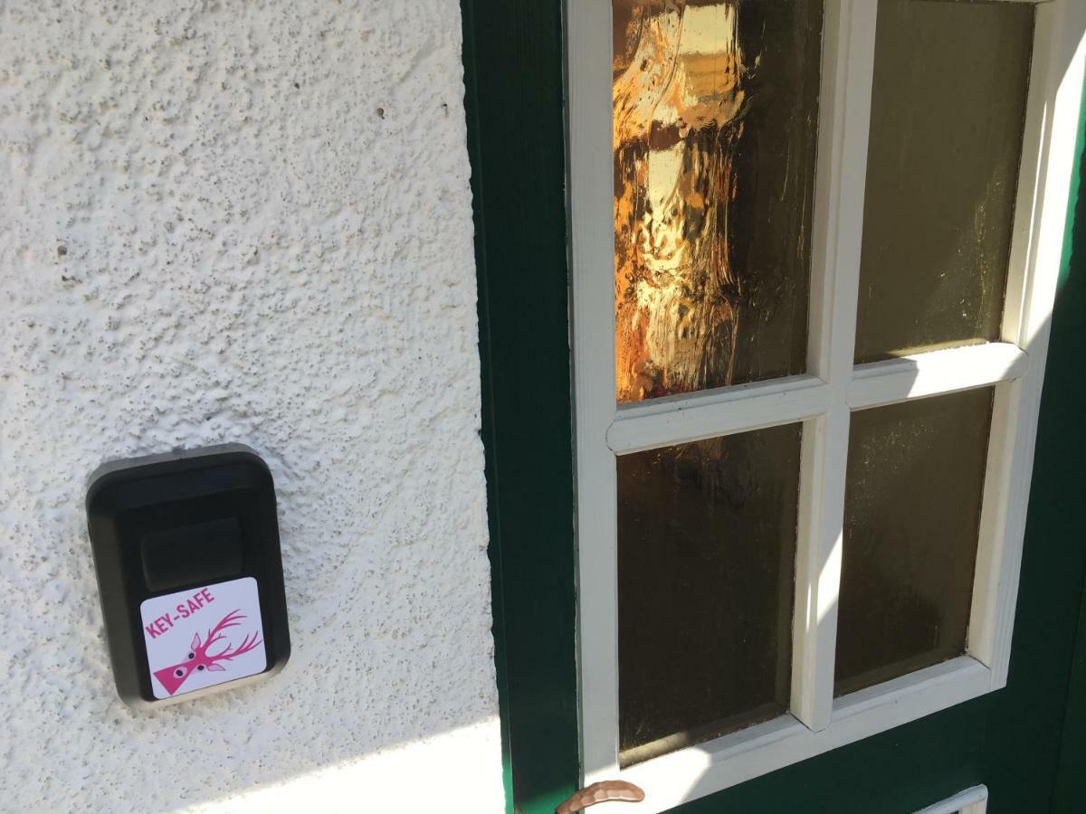 Ferienwohnung Pinkdeer Hallstatt Exterior foto